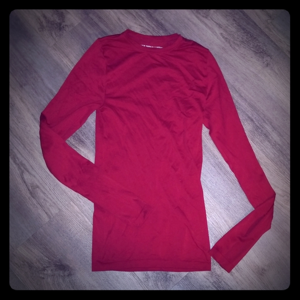 🎁5/$15🎁 Red New York and Company long sleeve